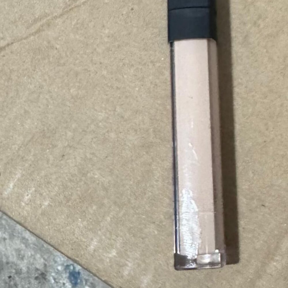 Nars RADIANT CREAMY CONCEALER - Picture 5 of 5